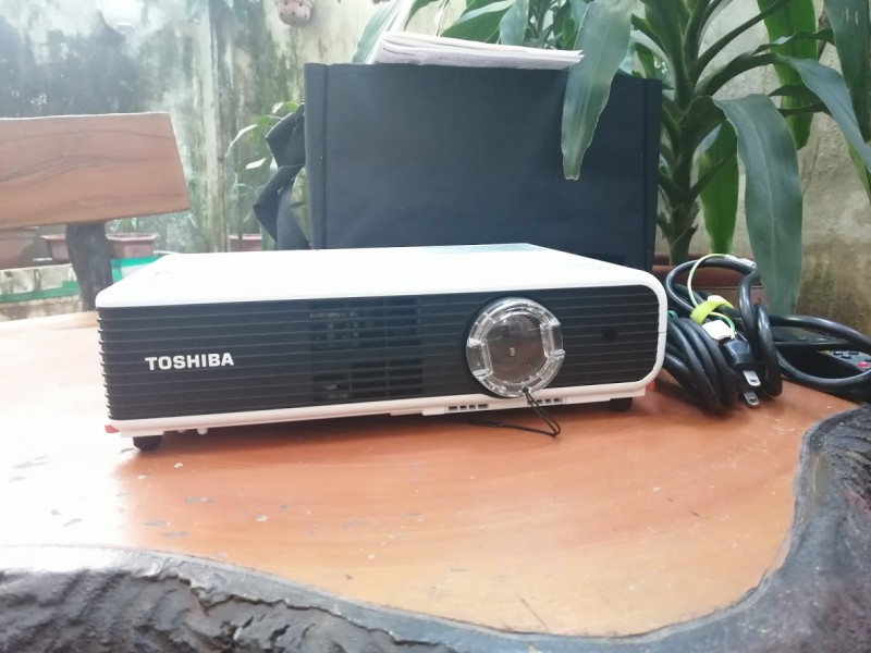 Ảnh Máy chiếu Toshiba TLP-X200